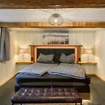 Altes Hoehlenfuehrerhaus Apartament