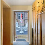 Altes Hoehlenfuehrerhaus *