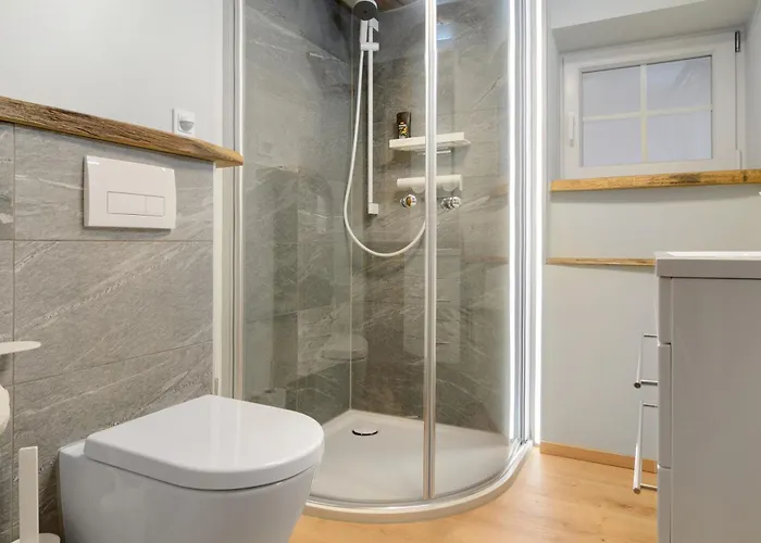 Altes Hoehlenfuehrerhaus * Rubeland